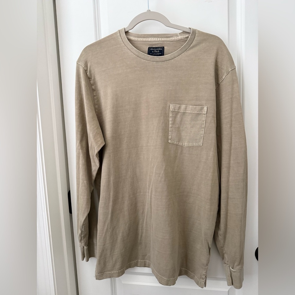 Men’s A&F Long Sleeve